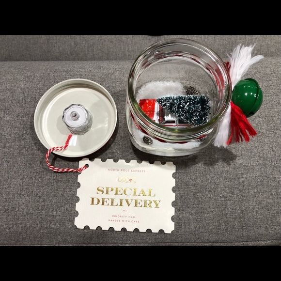 Car in a Jar Waterless Snow Globe - Picture 7 of 7